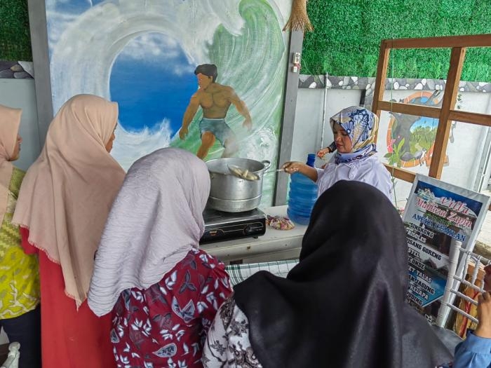 DPPPA Kab. Bengkalis Taja Pelatihan Pengelolaan Hasil Laut di Rupat Utara